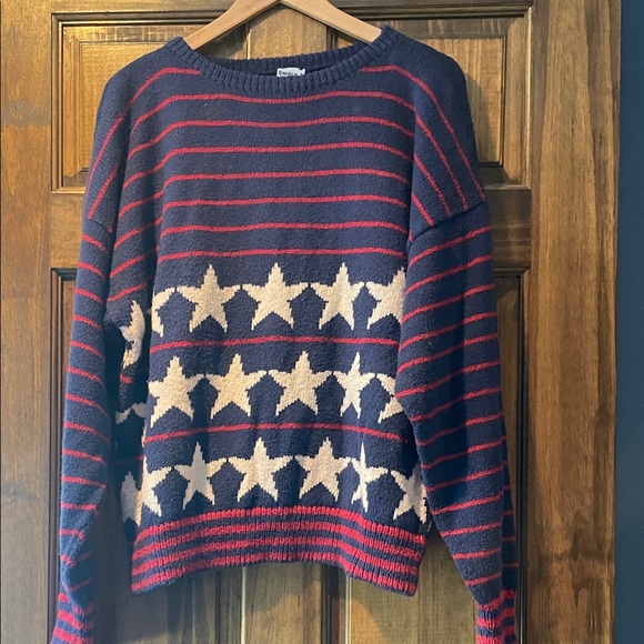 USA. Unique1 wool Navy and Red Striped Star Sweater. Size XL - Picture 1 of 5